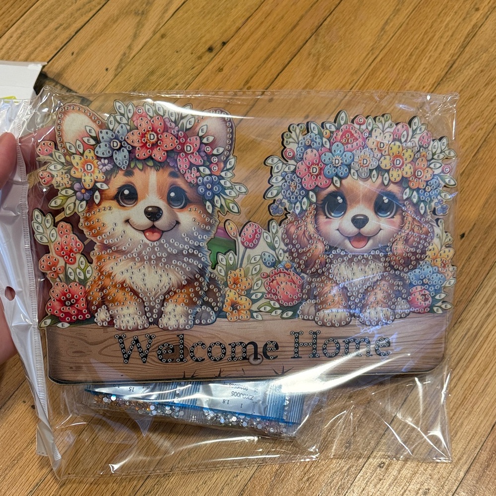 Welcome Home Puppy Floral Key Holder - Cute Dog Décor